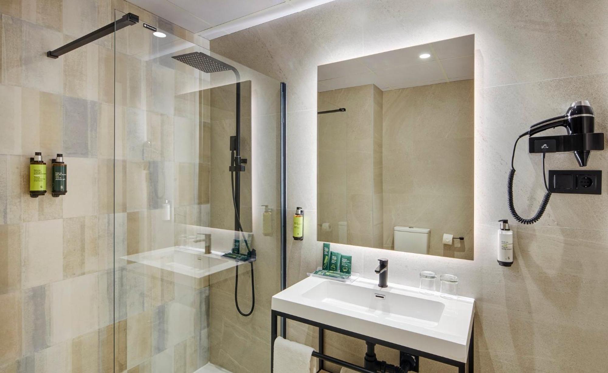 Sercotel Alfonso Vi Hotel 4*