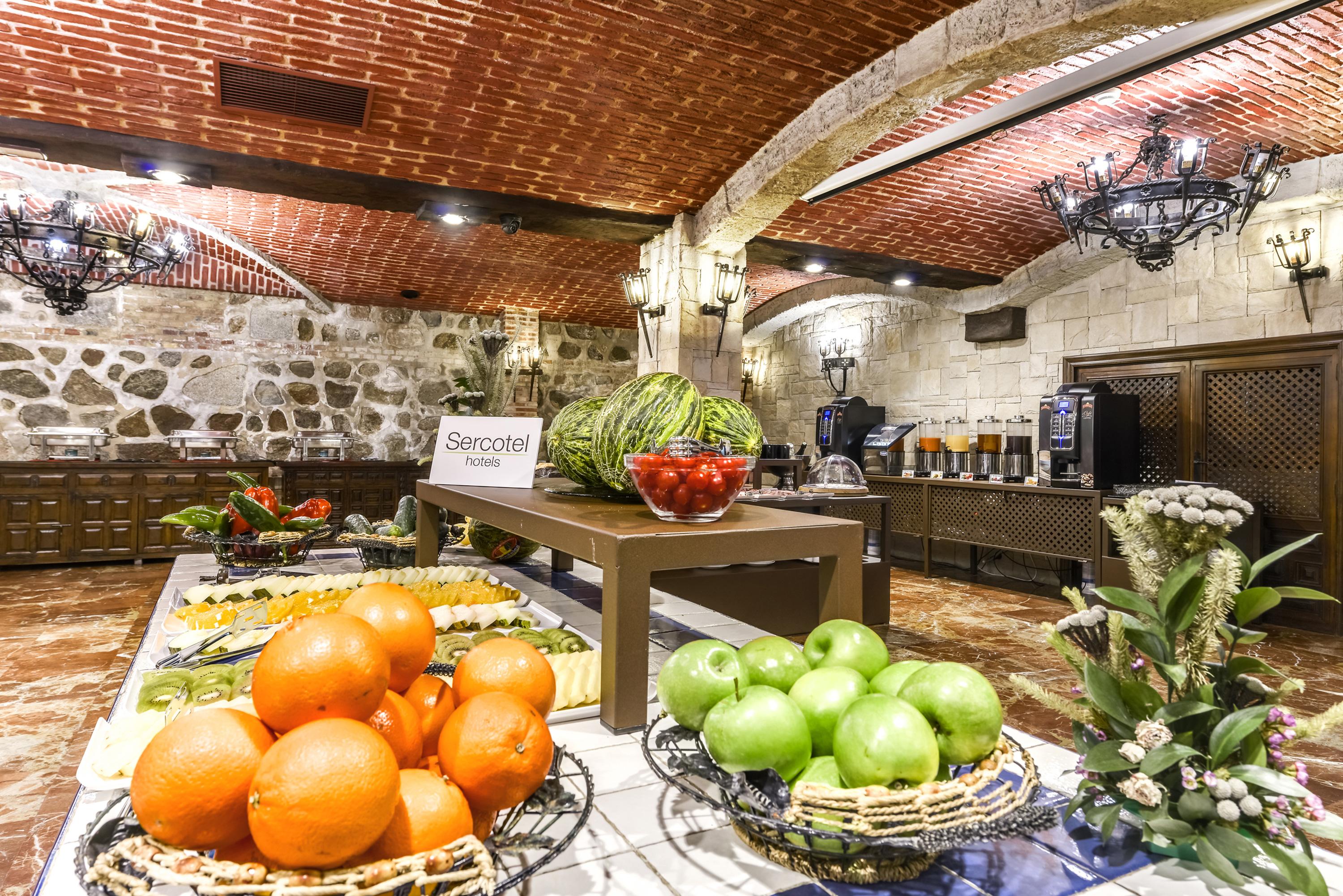 Sercotel Alfonso Vi Hotel 4*
